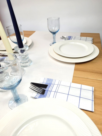 Zsebes evőeszköztartó szalvéta, Linclass – Nadeem (fehér kockás) / 40 × 40 cm / 75 db [6]