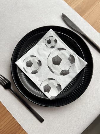 Asztali szalvéták, 3 rétegű, mintás - Háromrétegű asztali papírszalvéta – Focilabdák / 33 × 33 cm / 20 db