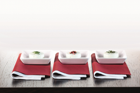 ÜNNEPI ASZTALI SZALVÉTÁK - servetele de masa bordo