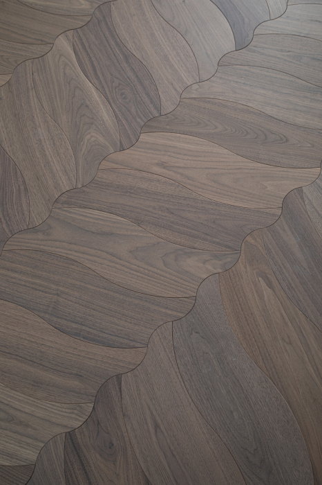 Parchet dublustratificat Cosy Art Wave, model Big Leaf, nuc american, wire brushed, 600×195 mm, parchetdecor.ro [7]