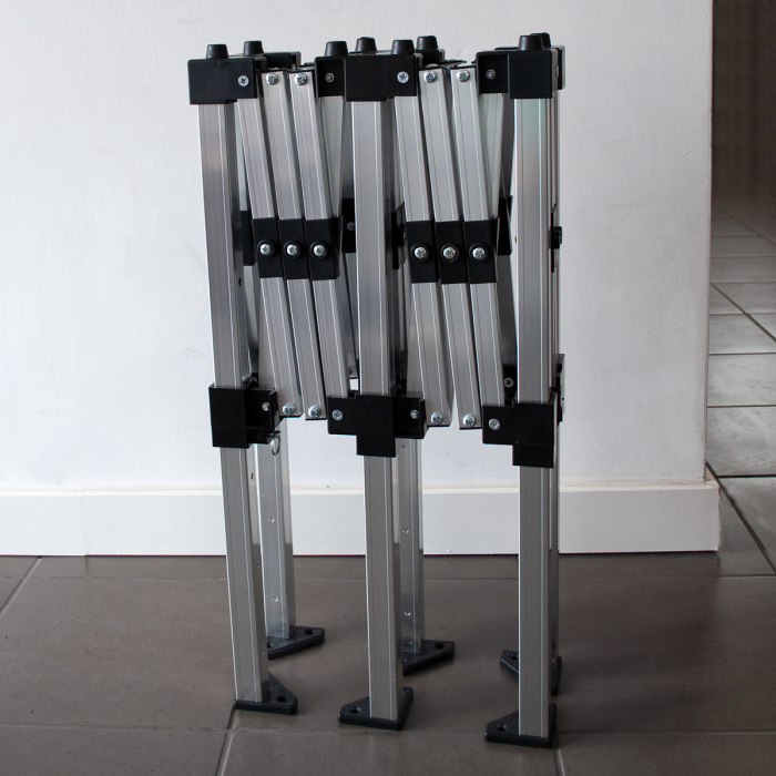 Masa - pult de prezentare pliabil - tip acordeon - inaltime reglabila 85-110 cm - aluminiu, cu blat metalic - dimensiune blat  285x70 cm - max 100Kg [2]