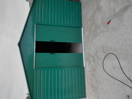 Casuta de gradina PROSHED - 340 x 382 x 205 cm - cu fundatie - din tabla - culoare verde, cca 12.9 mp [1]