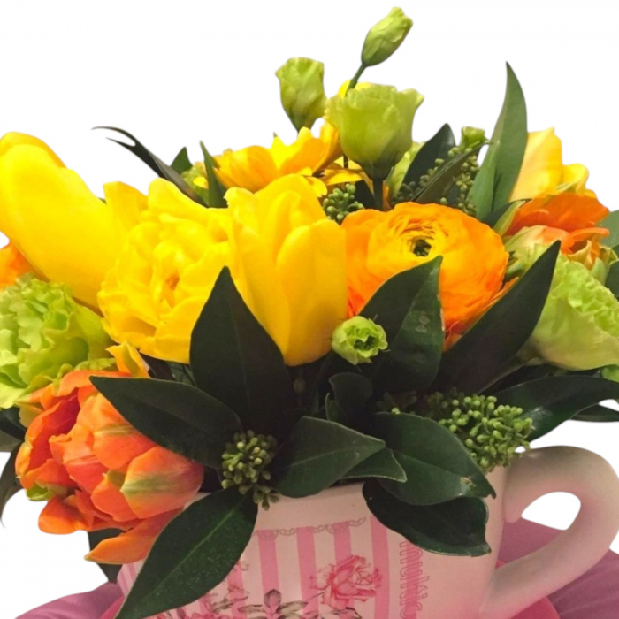 Aranjament floral lalele, ranunculus și lithianthus [2]