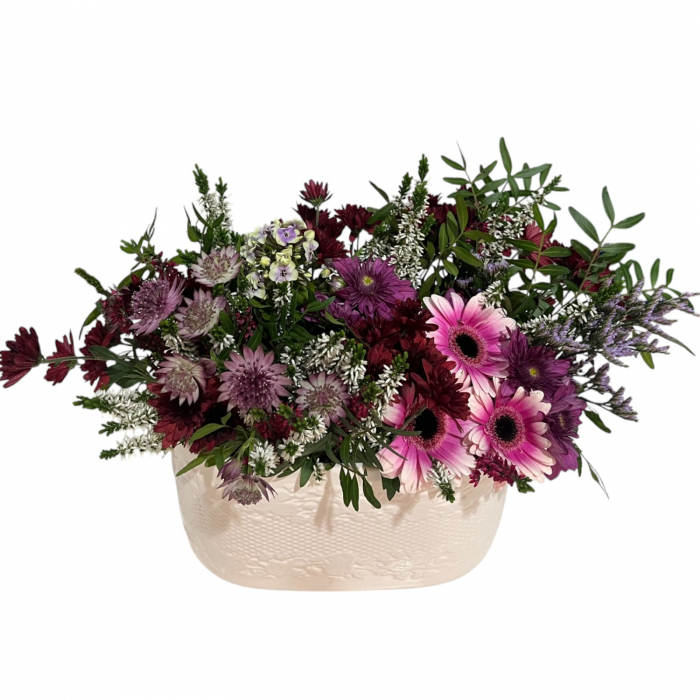 Aranjament floral mini gerbera, mini crizanteme, astranția și Erica. [1]