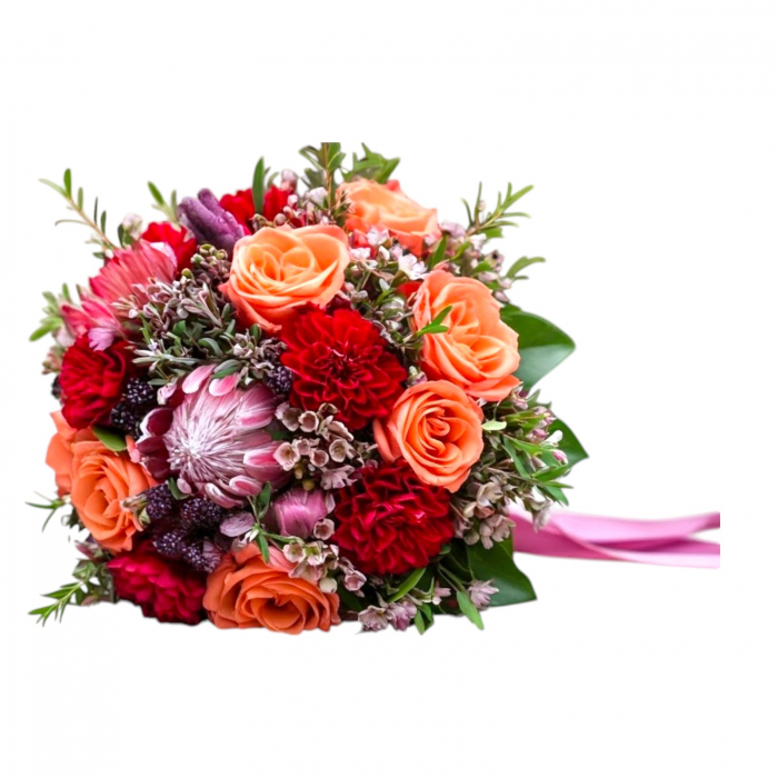 Buchet de nașă trandafiri peach, dalii bordeaux, protea și wax. [3]