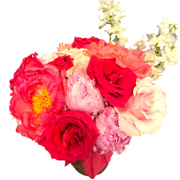Buchet mireasa bujori roz, bujori corai, trandafiri cyclam, trandafiri roz, delphinium. [2]