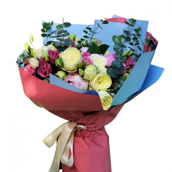 buchet-trandafiri-albi-bujori-roz-lisianthus-roz.jpg [3]
