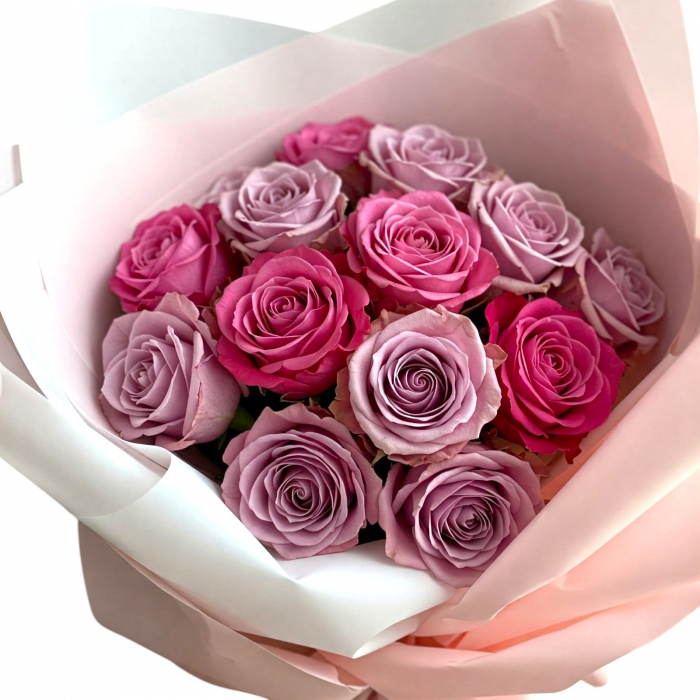 Buchet trandafiri roz si mov. [1]