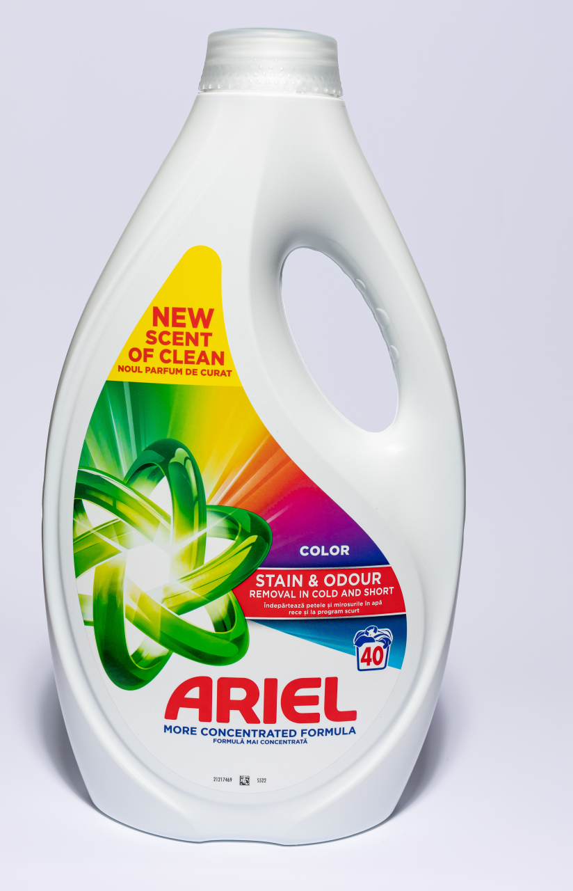 Ariel Color, detergent automat de rufe, lichid, 40 spalari, 1.8 l [1]