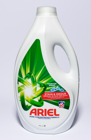 Detergenți și balsam rufe - Ariel  Mountain Spring, detergent automat de rufe, lichid, 60 spalari, 2.7 l