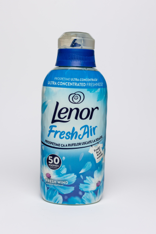 Balsam de rufe - Lenor  Fresh Air Fresh Wind, balsam de rufe, 50 spalari, 0.7 l
