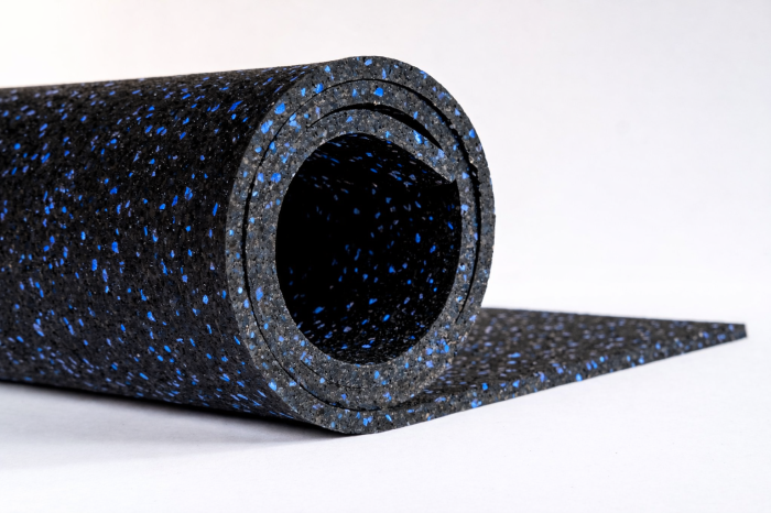 Pardoseala sport din cauciuc premium la rolă de 12.5 mp, grosime 6mm, negru + 10 % EPDM albastru [2]