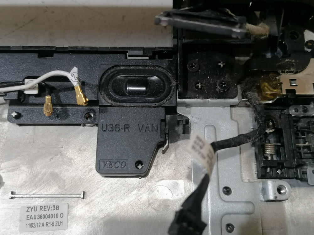 Carcasa completa laptop HP 15-b105sq [6]