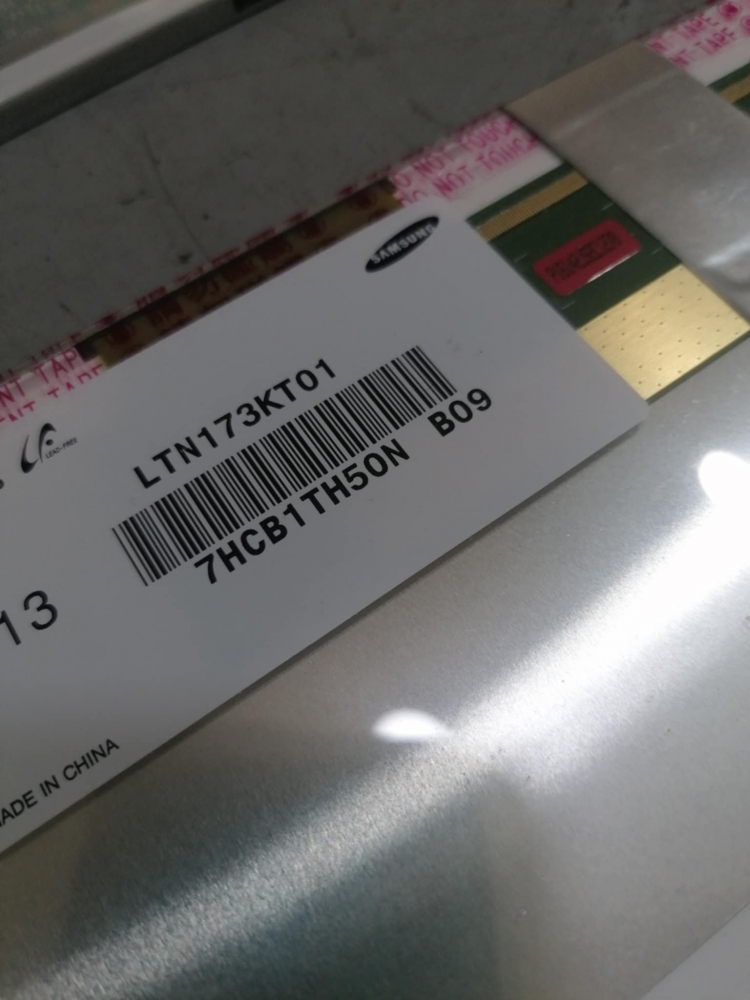 Ecran laptop LTN173KT01 [2]