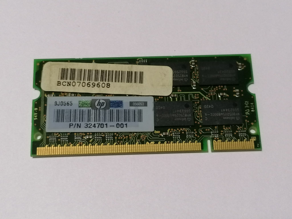Memorie RAM Infineon 512MB DDR 333 CL2.5 / HYS64D64020GBDL-6-C [2]