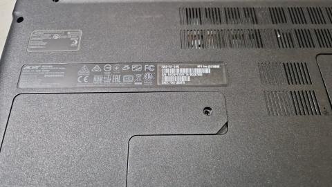 Carcasa Laptop Completa Acer Aspire 3 A315-51 A315-51-31RZ cu Tastatura Balamale Cabluri, Second Hand [6]