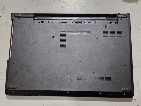 Carcasă Laptop Dell Inspiron 15 (3552 / 5100) 5Y582F2 Completa cu Balamale și Cabluri [4]