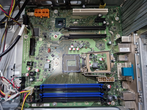 Piese - componente PC - Placa de Baza PC Fujitsu P710 D3161-A12 GS 3 Socket LGA 1155 Chipset Intel Q75 4x DDR3, Second Hand