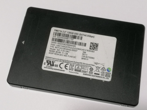 SSD Samsung PM871b 128GB – 2.5" SATA / MZ-7LN128C / MZ7LN128HAHQ-00007 [1]