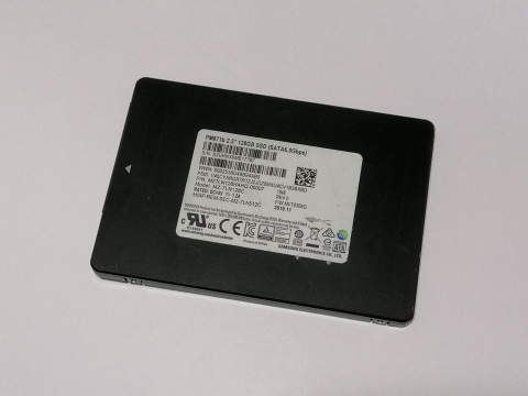 SSD Samsung PM871b 128GB – 2.5" SATA / MZ-7LN128C / MZ7LN128HAHQ-00007 [2]