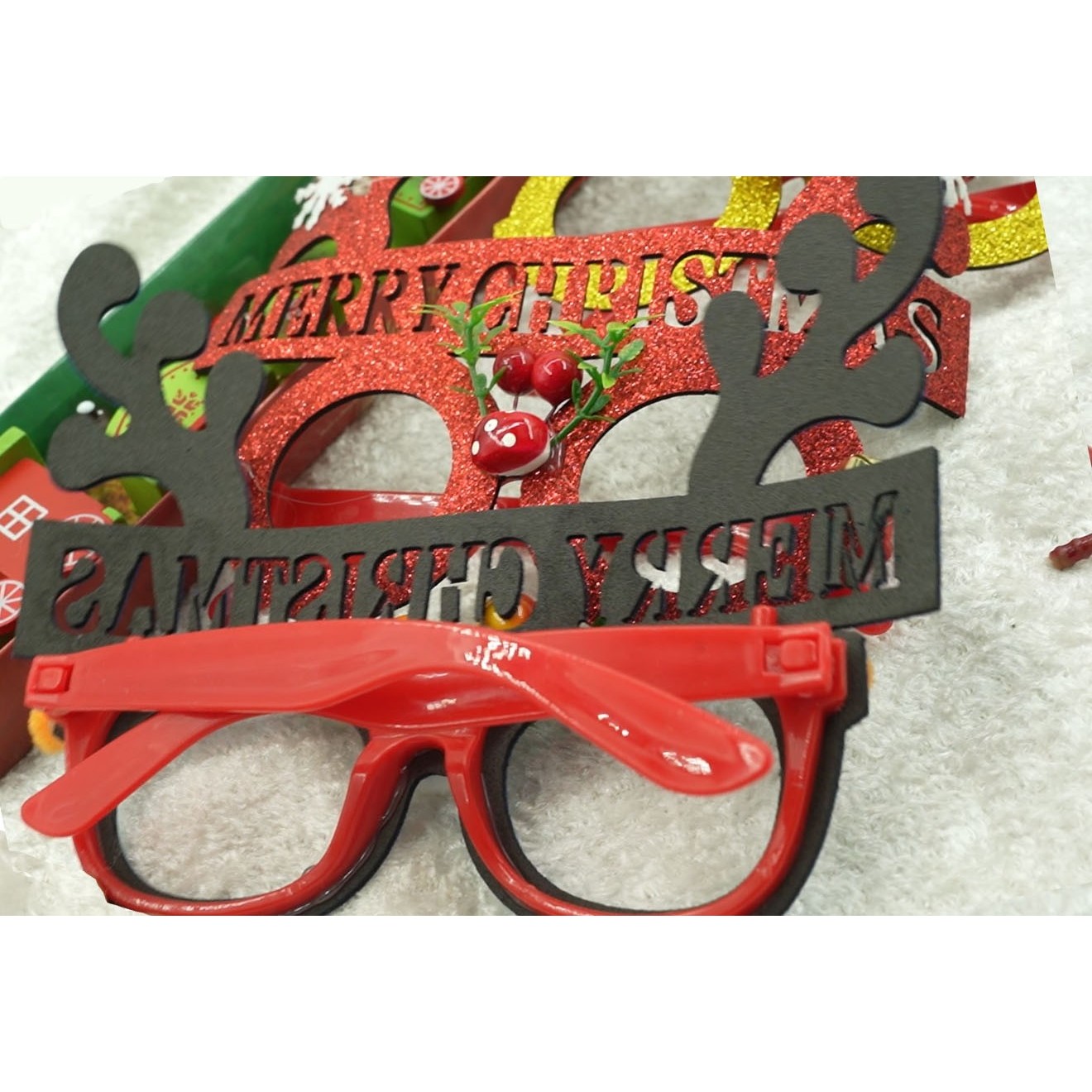 Ochelari petrecere de Craciun, rotunzi, Rosu, din Plastic si Poliester, Flippy [5]