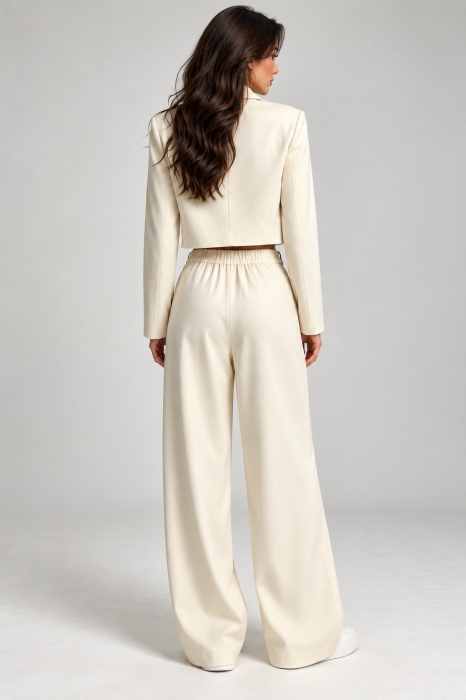 Costum damă bej cu sacou crop și pantaloni wide leg [3]