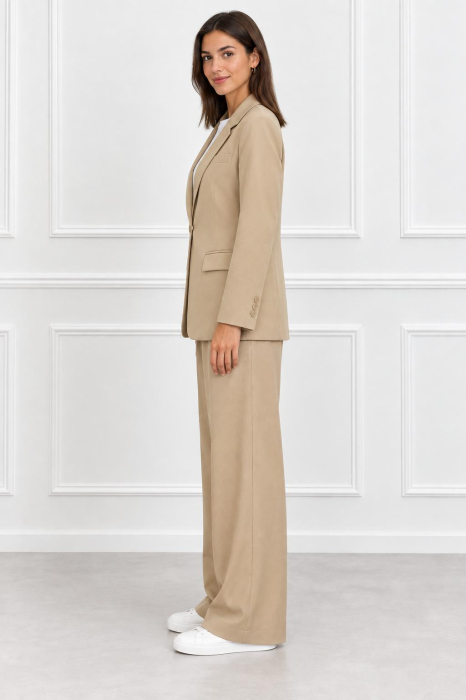 Costum oversize bej cu sacou și pantaloni [2]