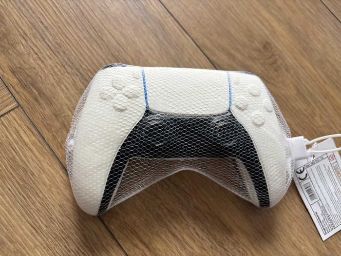 SQUISHY CONSOLA PlayStation 5 antistres 6-7 cm-jucarie relaxanta in forma de controller PS5 [1]