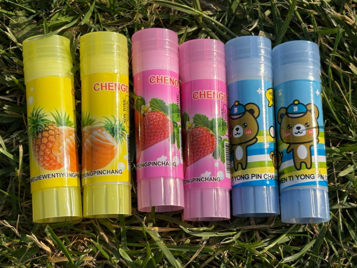 Lipici Solid (Stick) – Aromat, pentru Hârtie, Set Colorat [1]