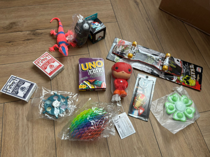 Mystery Box cu Jucării – Personalizată cu Nume si un mesaj baieti [6]