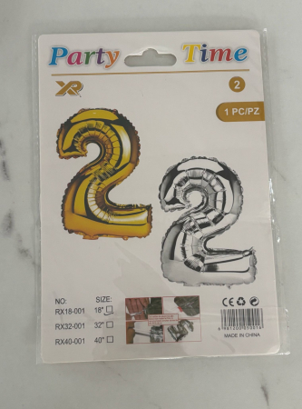 ARTICOLE PENTRU PETRECEERE - BALON CIFRA 2  DIN FOLIE ARGINTIE 45 CM