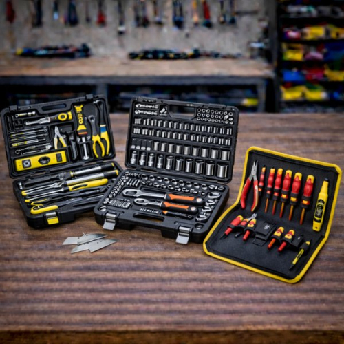 Truse si seturi de unelte