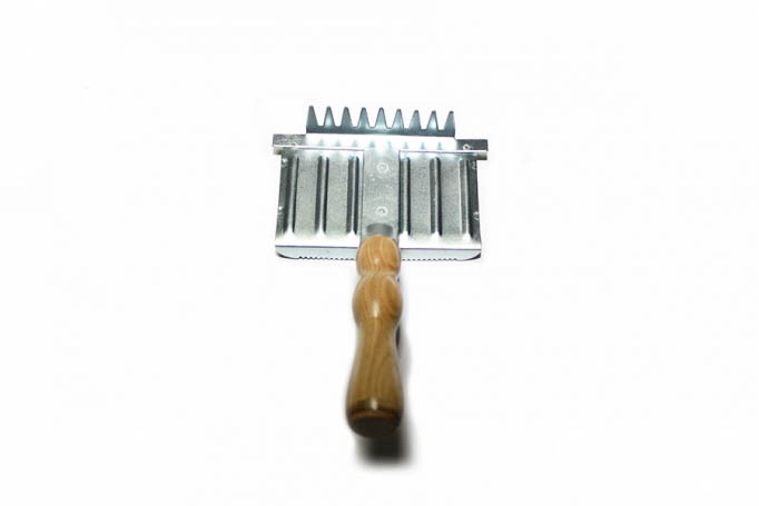 Zootehnie - Tesala animale cu maner din lemn