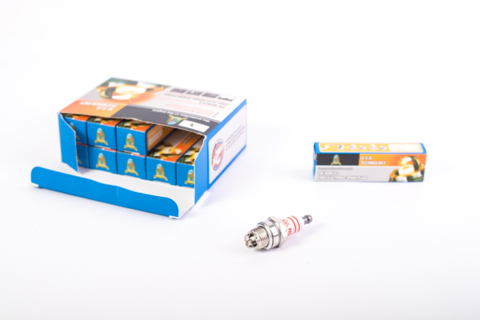 Bujie 2T Micul Fermier, filet M14*1.25, lungime filet 9 mm, 3 capete [6]