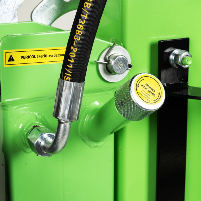 Despicator de lemne Micul Fermier, 6.5CP, 12T Ø30cm B4T [13]