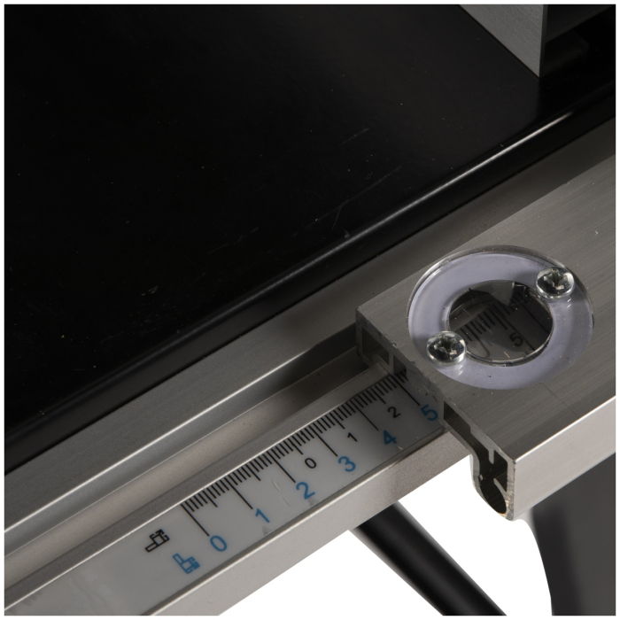 Fierastrau circular cu masa pentru lemn 1800W [7]