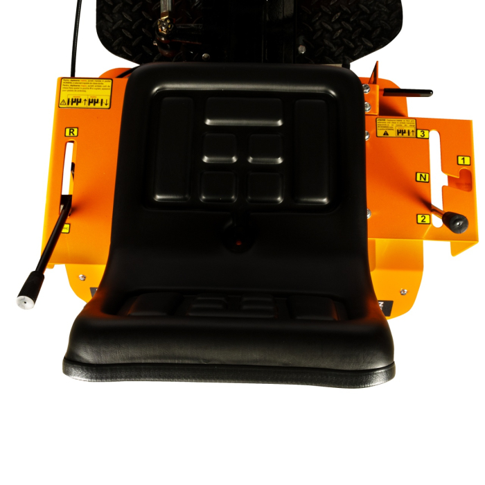 Mini tractor Detoolz, 17cp, 530cc, motor pe motorina 4T, 4X4, 4 viteze, pornire electrica, 2 cutii de viteze [12]