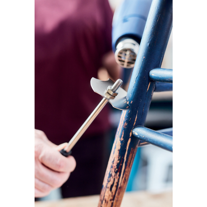 Rapid 5000210, set raclete pentru curatarea vopselei, include 3 lame interschimbabile concepute pentru diferite suprafete [9]