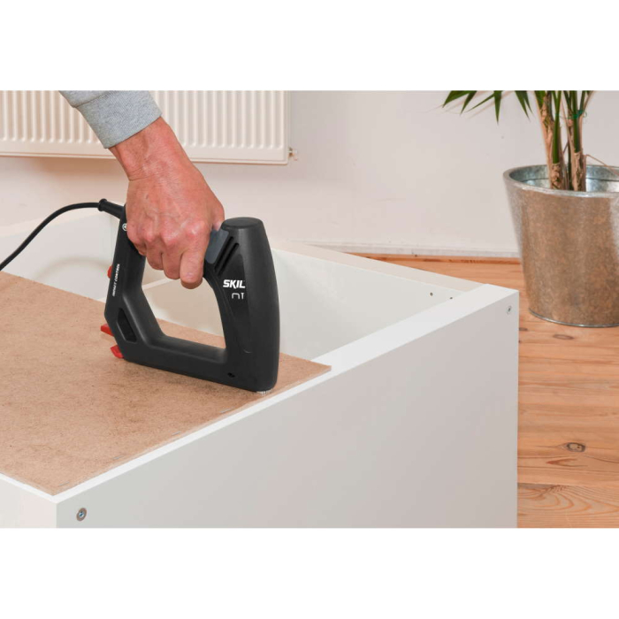 SKIL 8200 AC, Capsator/ciocan electric F0158200AC, functional cu capse No.53, 8-16mm si cuie No.40, 47 si 38, 15-16mm, + geanta si accesorii [3]