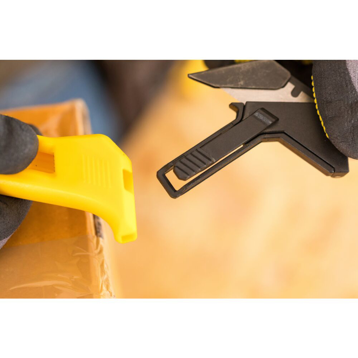 Stanley FMHT10373-0, Cutter prin tragere, pentru carton, maner cauciucat, lama trapezoidala [10]