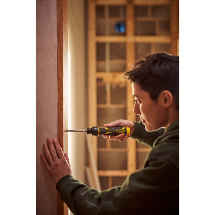 Stanley FMHT62692-0, Surubelnita multibit SpeedDrive FatMax cu clichet, magazie de biti + 3 biti inclusi [26]