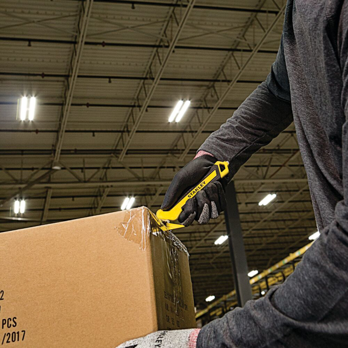 Stanley STHT10356-0, Cutter pentru carton cu maner cauciucat, lama tip carlig [12]