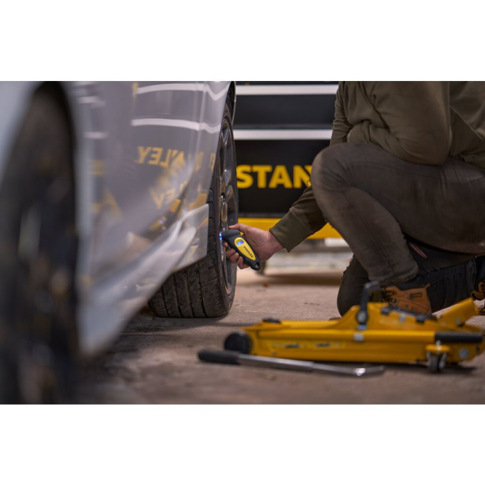 Stanley STHT80874-0, manometru digital presiune anvelope, precizie 0.01, maner ergonomic, psi, bar, kgfcm2 sau kpa, 3-150 PSI, 0.2-10.3 Bar [23]
