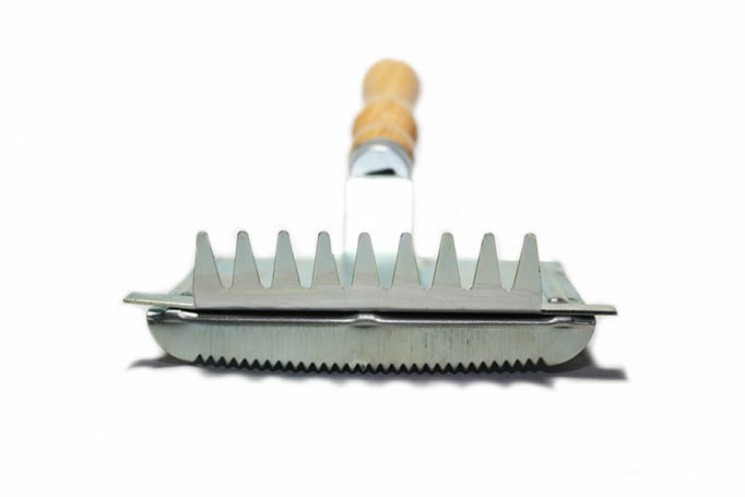 Tesala animale cu maner din lemn [3]