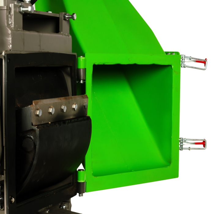 Tocator de crengi Micul Fermier, motor benzina 15 CP, cu carlig de remorcare, 150 mm diametru maxim de taiere, pentru rumegus [6]