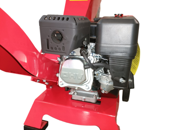 Tocator pentru crengi si vita de vie Micul Fermier, Ø50mm, motor benzina 7CP pentru rumegus [5]