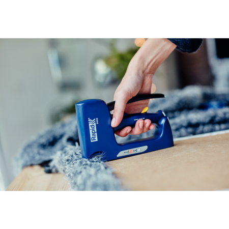 Rapid 20009502, capsator dual Rapid R453E, ptr capse nr. 53 si cuie nr. 8, 2 in 1 pentru tamplarie si tapiterie, maner ergonomic si piese de uzura din otel [4]