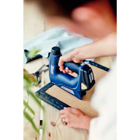 Rapid 5000128, Capsator/ciocan electric cu acumulator BTX530, functional cu capse No.53 si cuie No.8, + geanta [10]