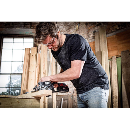 SKIL 3540 FA Mini fierastrau cu acumulator „Compact brushless“, turatie 6000 /min, 3 discuri de schimb si geanta de transport, doar corpul [4]