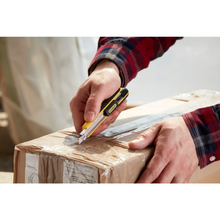 Stanley 0-10-475, Cutter Fatmax bimaterial cu blocare prin glisare, + 6 lame segmentate 9mm [3]